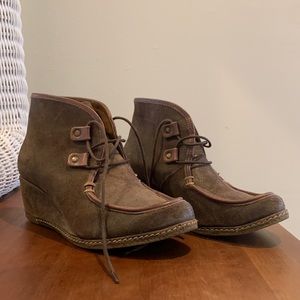 Handmade Spanish leather booties 💕